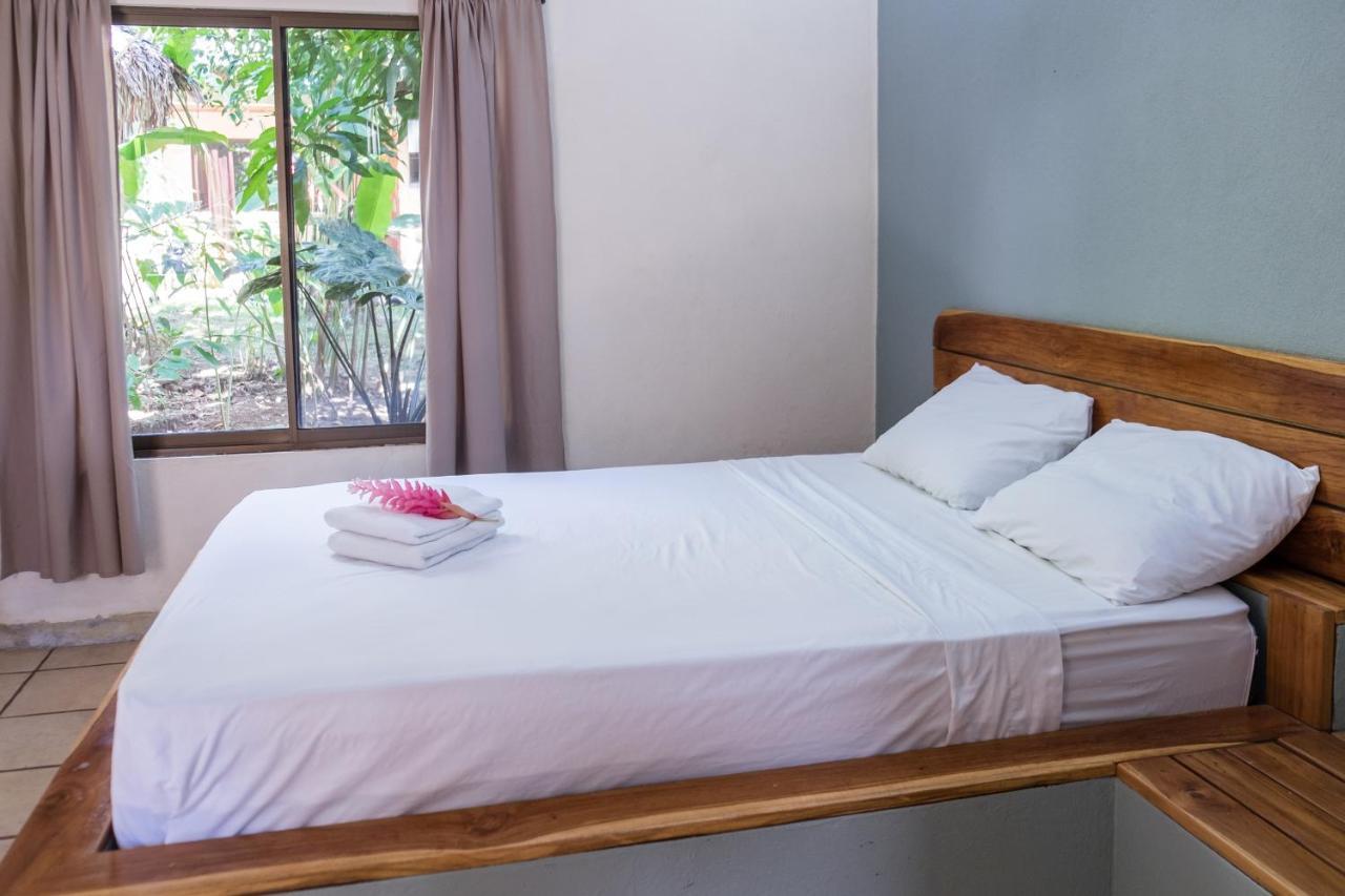 Zula Inn Aparthotel Playa Santa Teresa (Puntarenas) Exterior foto